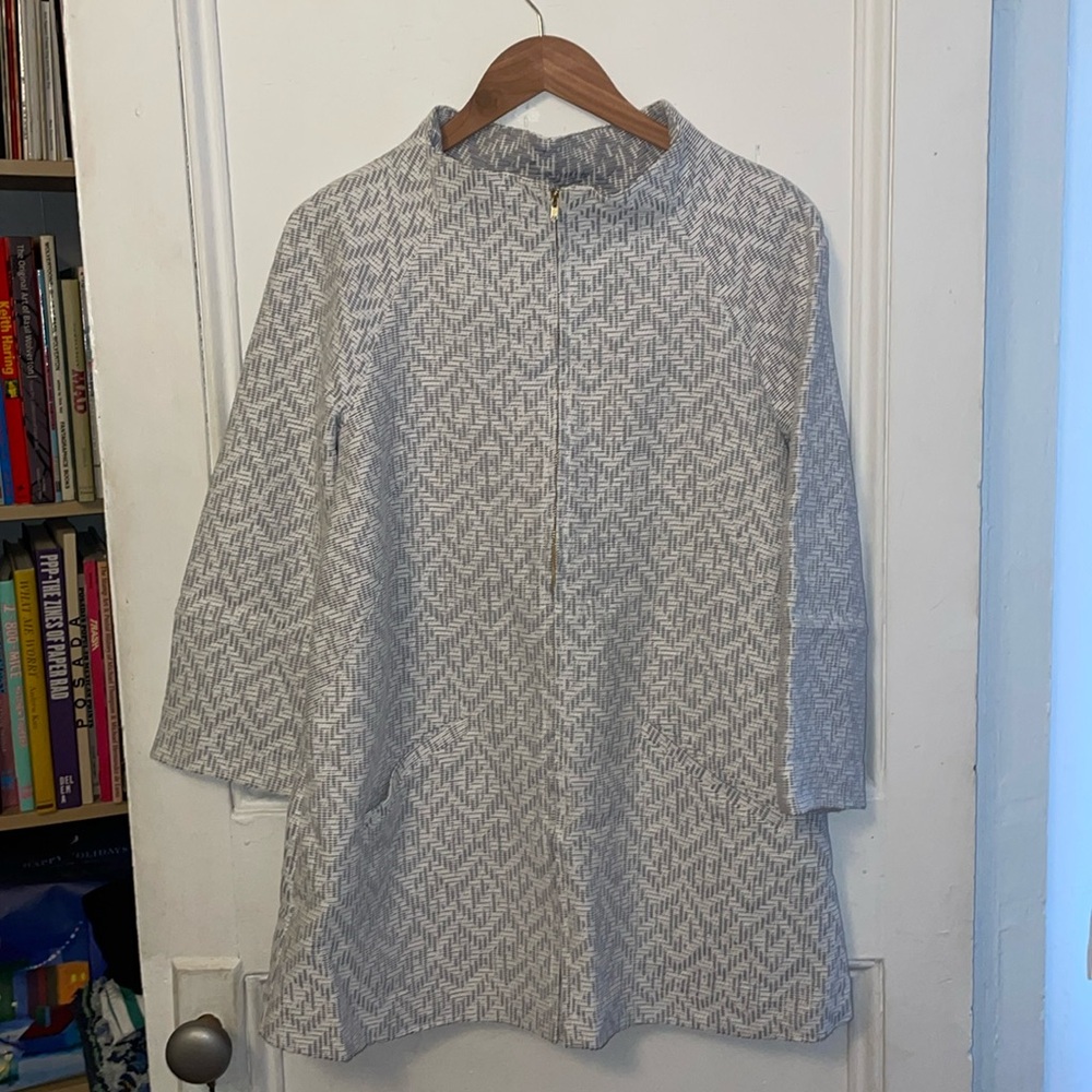 Alice Walk Textured White and Grey Tailored Coat— Womens size xs